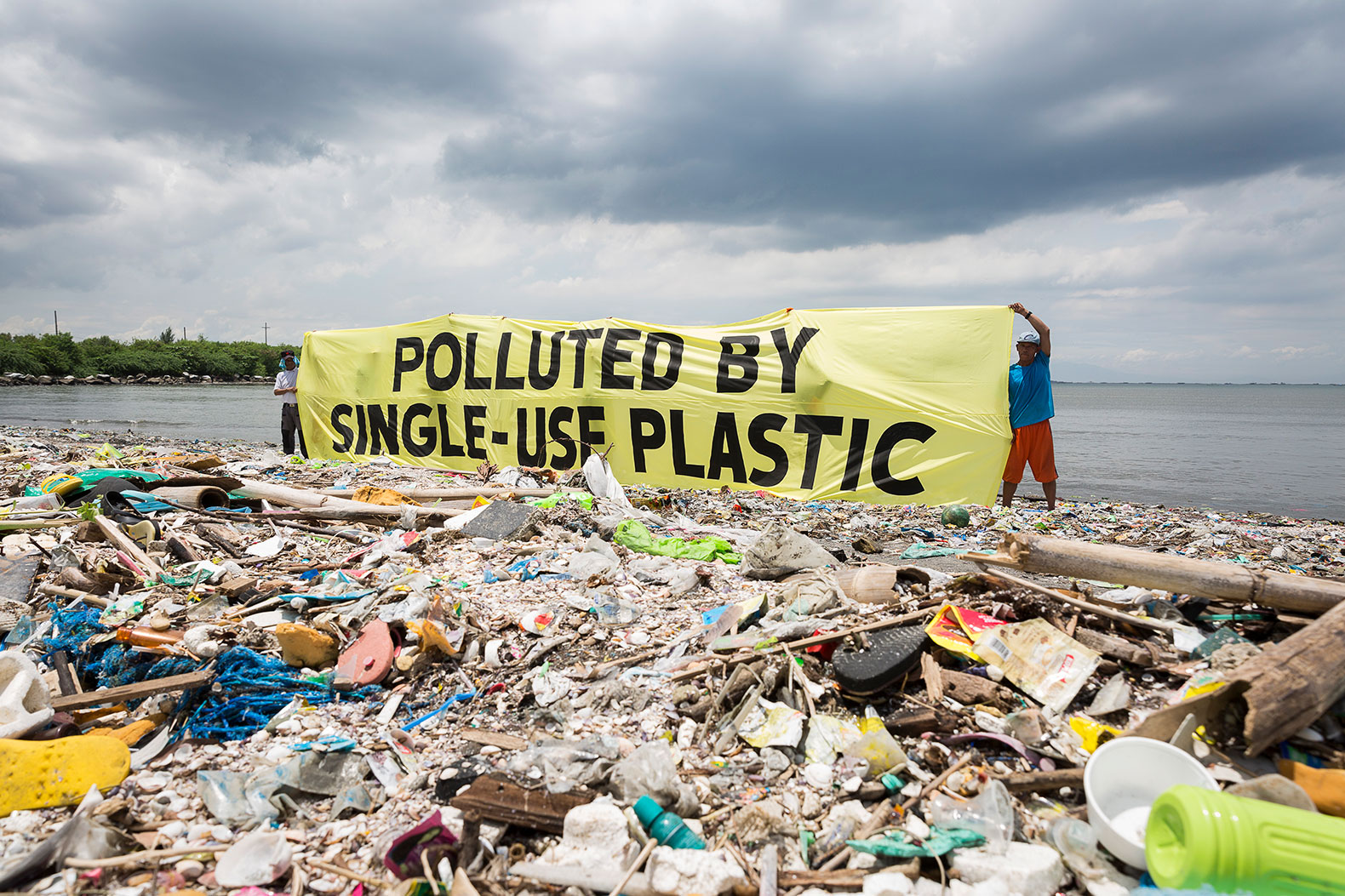 Kinds of pollution. Пластиковое загрязнение. Загрязнение пластиком. Пластик в океане. Загрязнение океана.